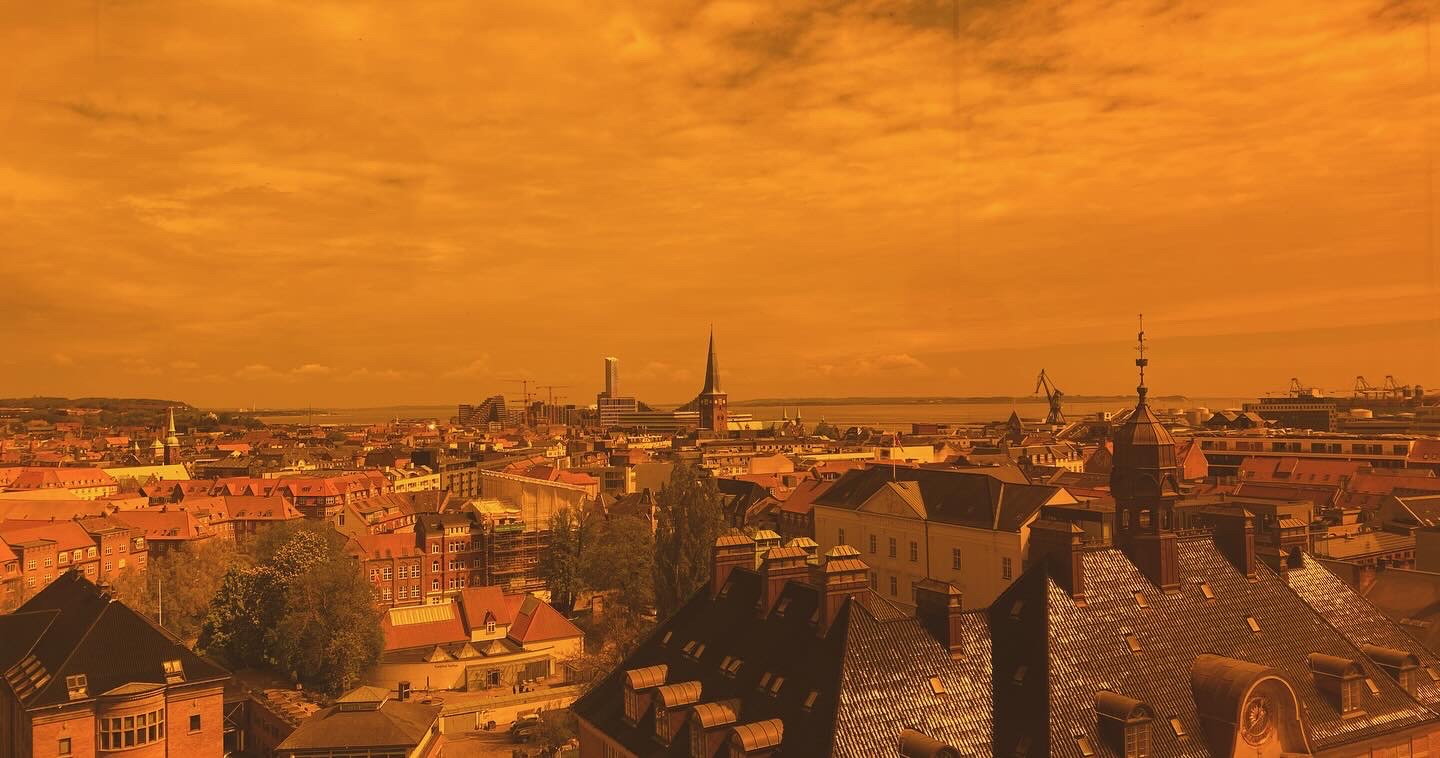 Widok z tęczy na ARoS